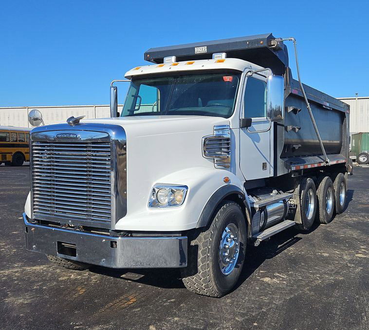 Freightliner Coronado 122SD